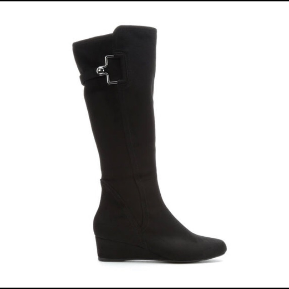 Black Heeled Boots